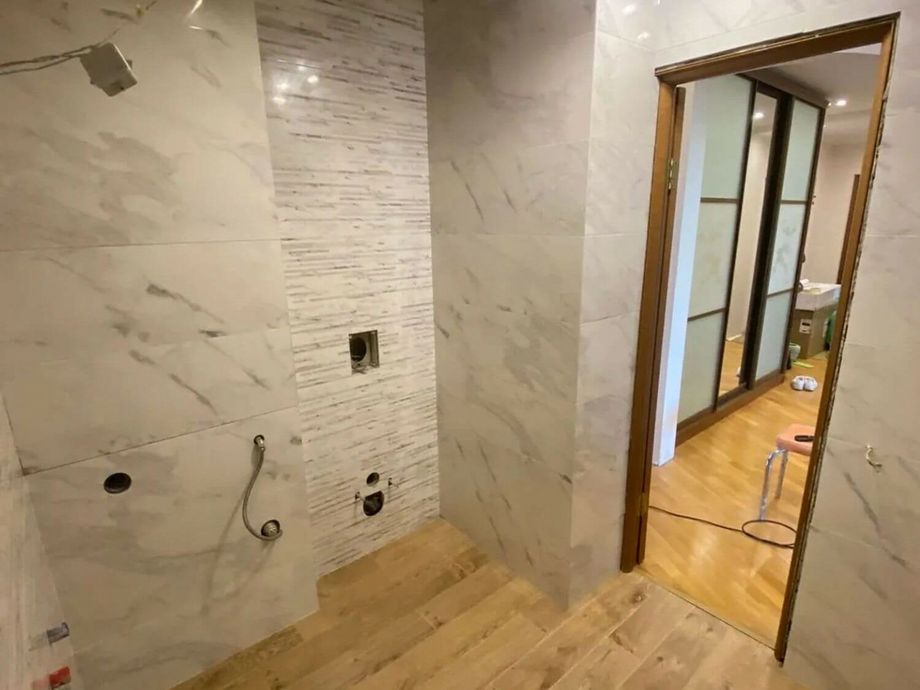 Укладка керамогранита в Санузле на ул. Александра Матросова  2