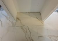 Укладка крупноформатного керамогранита на пол на Аптекарском пр.  2